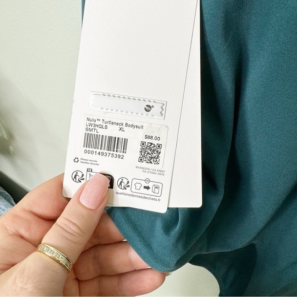 Lululemon Wundermost Ultra Soft Nulu Turtleneck Bodysuit Storm Teal XL NWT - Picture 14 of 14